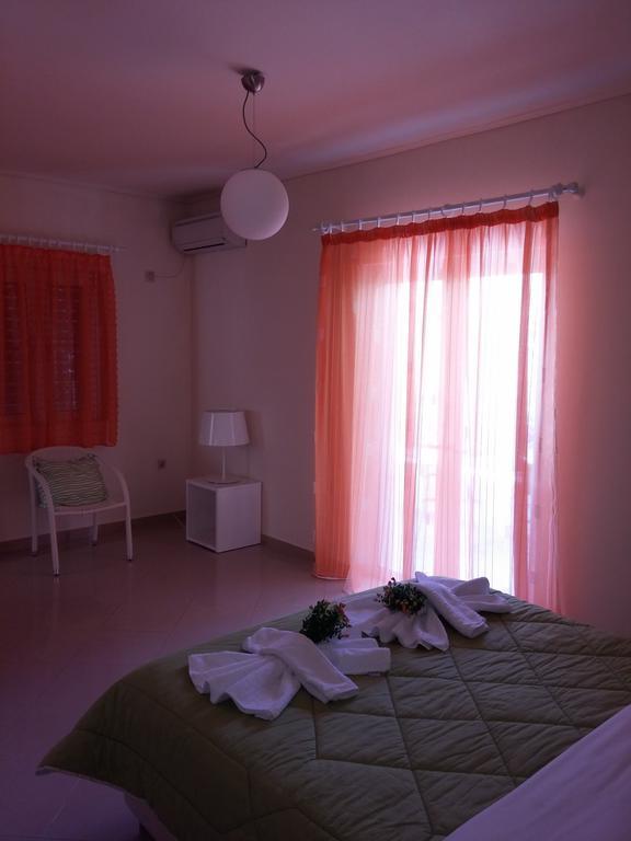 Villa Muses Poros Town Room photo