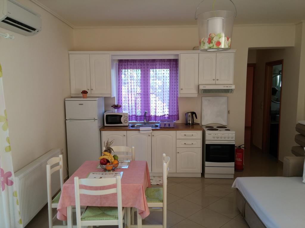 Villa Muses Poros Town Room photo