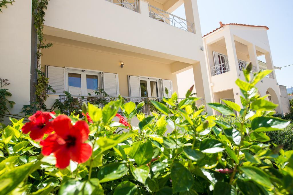 Villa Muses Poros Town Exterior photo